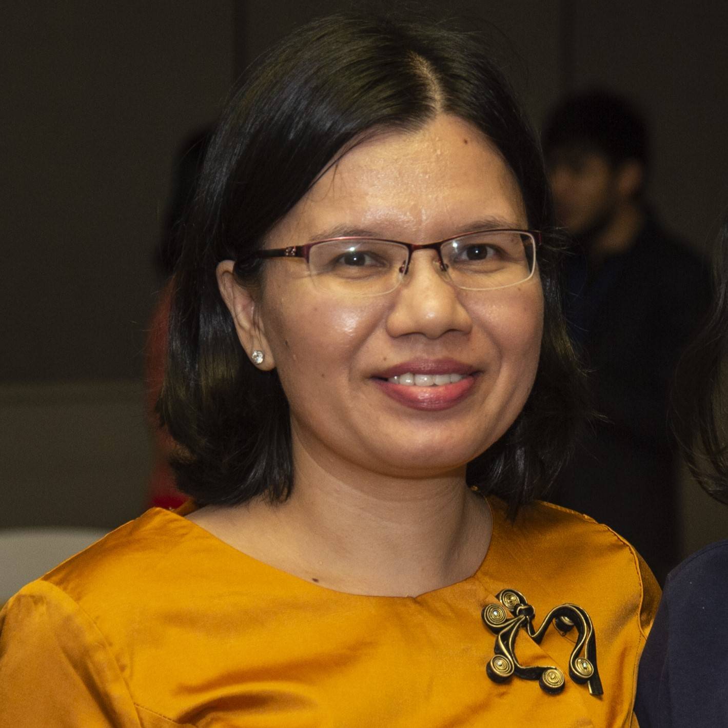 ဒေါ်ခင်မ်ချောစု